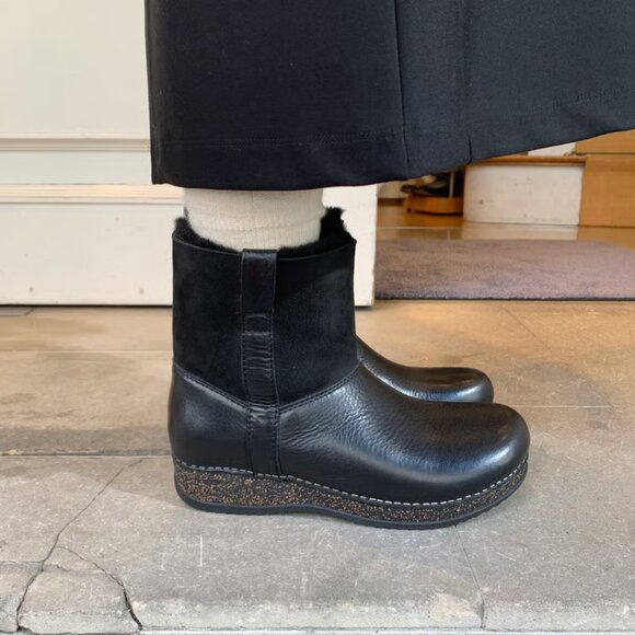 NEW Dansko McKenzie Shearling-Lined Boots - Leather in black (For Women 925 8s4 - Picture 1 of 9